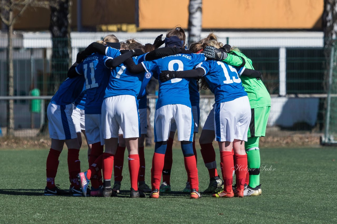 Bild 146 - B-Juniorinnen Halbfinale SVHU - Holstein Kiel : Ergebnis: 3:0